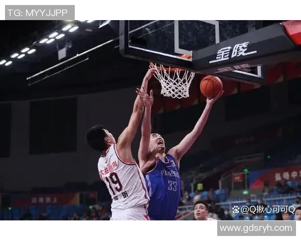 赛后分析：深圳乒乓球队与杭州乒乓球队的默契配合与战术对抗探讨