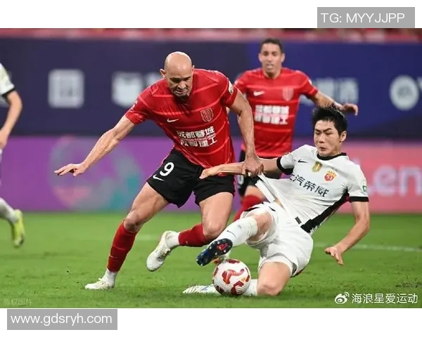 赛后分析：深圳篮球队与成都篮球队的团队协作表现及其影响探讨