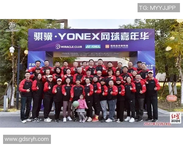 赛后分析:深圳网球队与成都网球队的默契配合与战术探讨 赛后分析:深圳网球队与成都网球队的默契配合与战术探讨